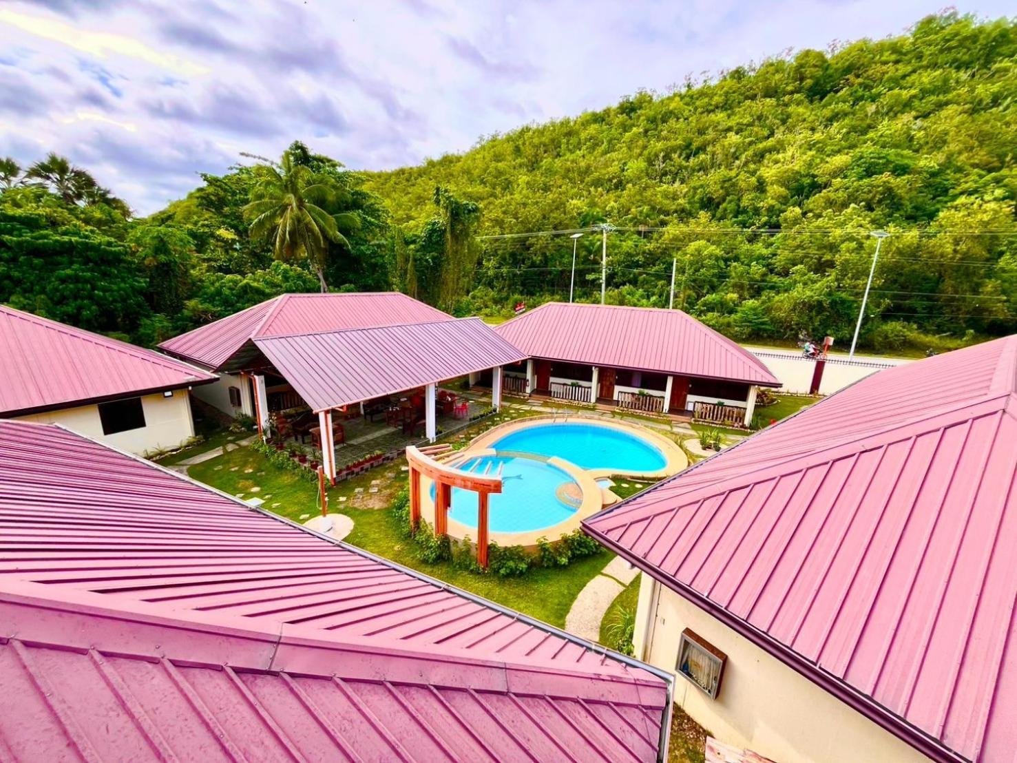 Chiisai Natsu Resort Bolod  ภายนอก รูปภาพ