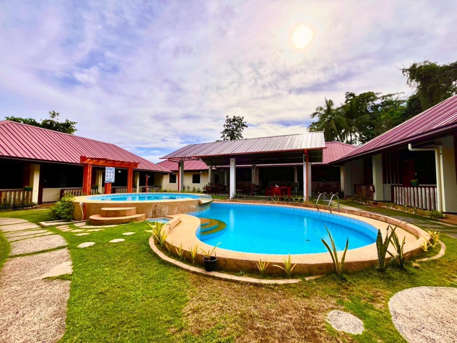Chiisai Natsu Resort Bolod  ภายนอก รูปภาพ
