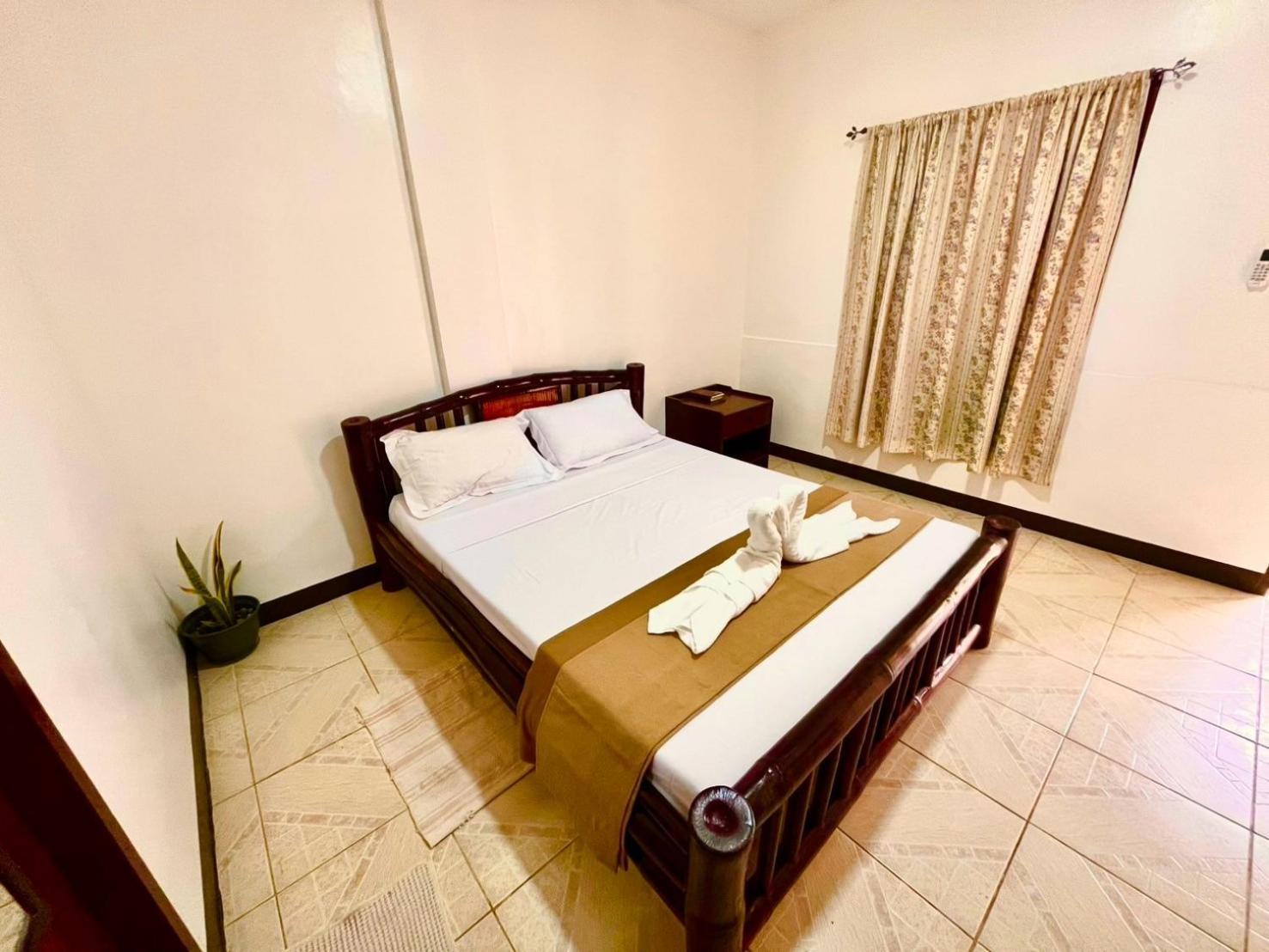Chiisai Natsu Resort Bolod  ภายนอก รูปภาพ