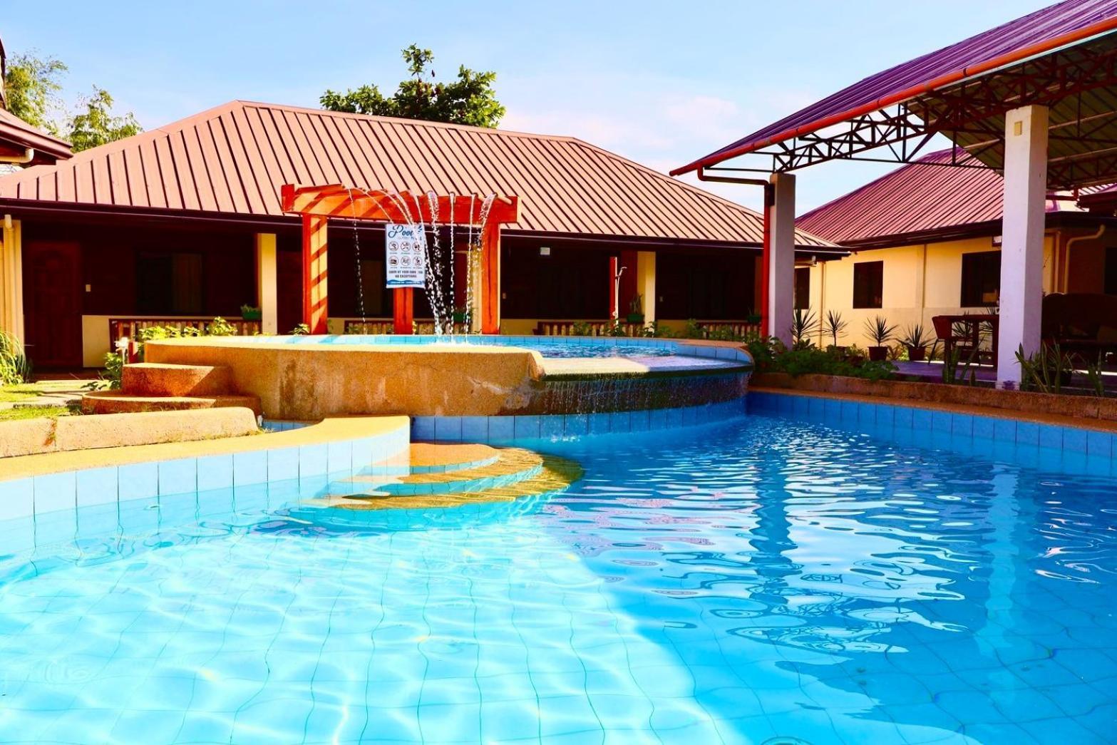 Chiisai Natsu Resort Bolod  ภายนอก รูปภาพ
