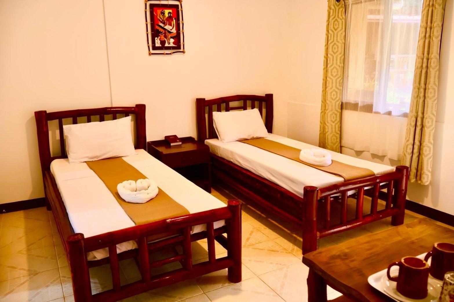 Chiisai Natsu Resort Bolod  ภายนอก รูปภาพ